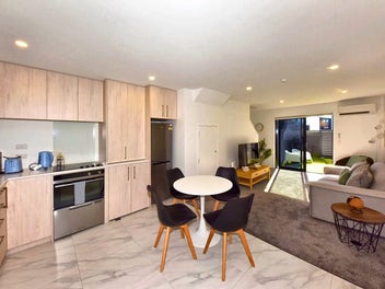 A CITY ADDRESS GUESTS WILL KEEP BOOKING