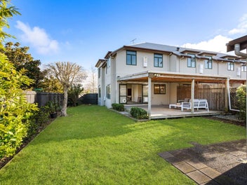 Dream Location, Dream Lifestyle!