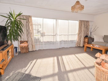 Large Home on Easycare Section