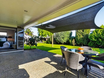 Space, Style & A Garden Lover's Dream