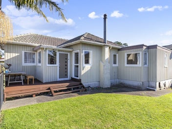 Priced to sell- $995,000