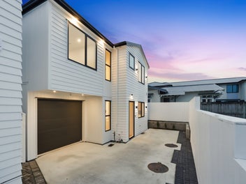 Stand-Alone Home with Space and Style!