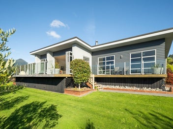 Water views in top location