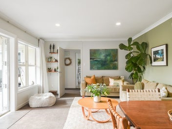 Effortless Space