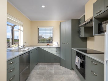 Modern, accessible & easy-care living