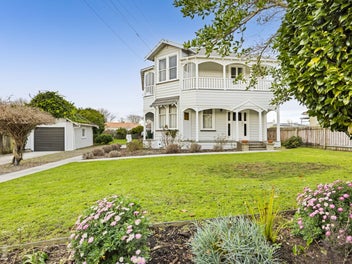 TWO STOREYS OF TIMELESS CHARM