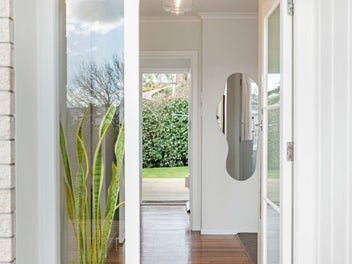 Light-Filled Living, Ready to Enjoy