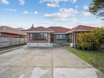 Your Next Move Starts Here - MUST BE SOLD!