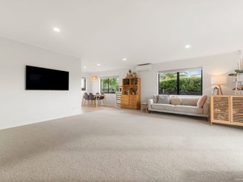 Excellent Condition, Great Location!