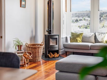 CHARMING HOME, GREAT LOCATION