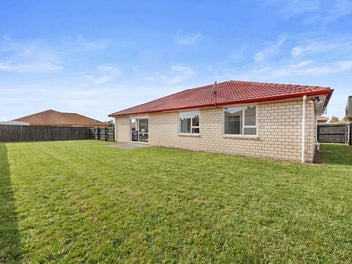 Executive Space. Calling Low $900,000s Buyers
