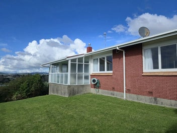 Image 1 of 8
