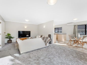 Entry-level Gem| Convenient and Affordable