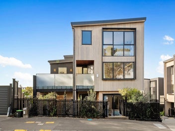 ONE HOME. ONE MOTIVATED DEVELOPER.
