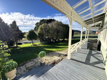 Character, Country, Catlins