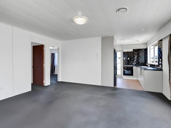 Tidy 2 Bedroom Home