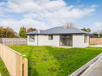 MODERN LIVING WITH ROOM TO ADD VALUE