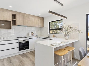 BRAND NEW MODERN LIVING - WATTLE DOWNS RESIDENCE