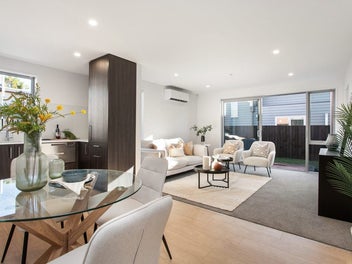 Single Level Living - Welcome to St Albans Lane
