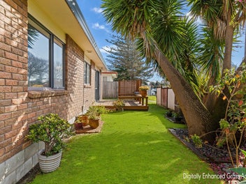A Private, Easy-Living Sanctuary