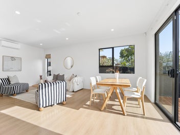 Family Living in the Heart of Blockhouse Bay