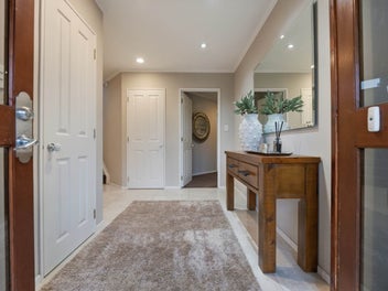 Space Galore, Triple Garage & Much More!