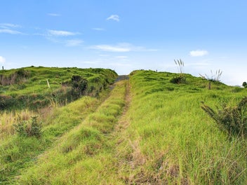 Bare Land, Big Country Views in Maungaturoto