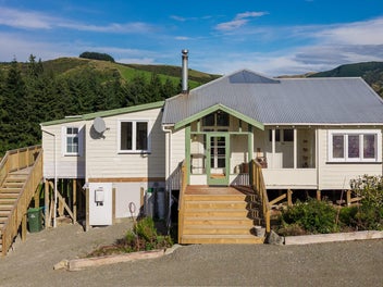 Privacy, Views & Sustainable Living