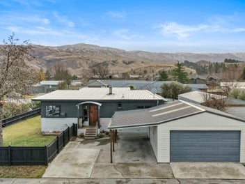 Sweeping views and outdoor appeal