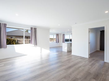 Modern, Private & Sunny - Backing Onto...