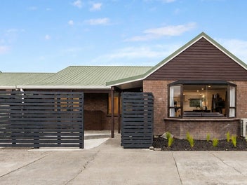 Modern, Move In Ready and Made for Living!