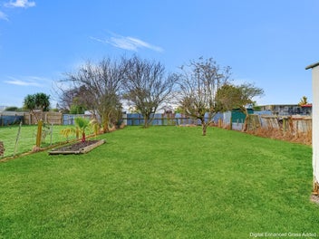 Big Backyard, Small Footprint