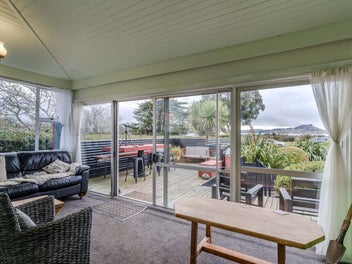 Front Row Sea Views, Built For The Sun