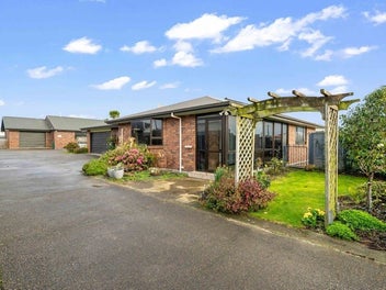 The Perfect Combination - Waikiwi Residence!