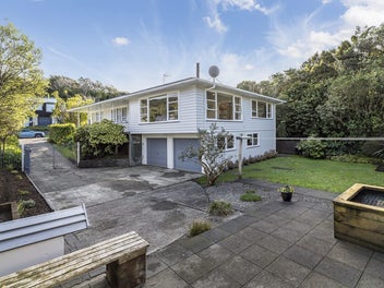 Space, Comfort - Redwood Location