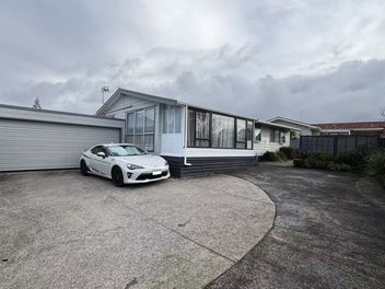 Image 1 of 10