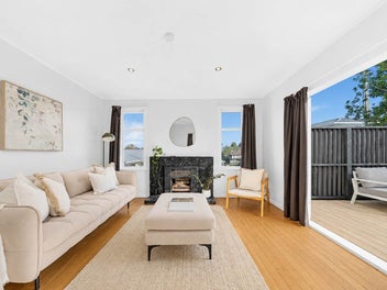 Mid-century Cool with Garden and Garage