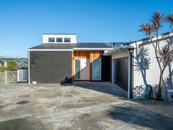 PANORAMIC LIVING, EVERYDAY ESCAPE