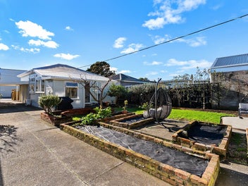 A Backyard to Love, A Home to Make Your Own