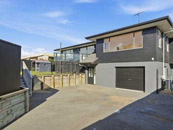 Image 1 of 25