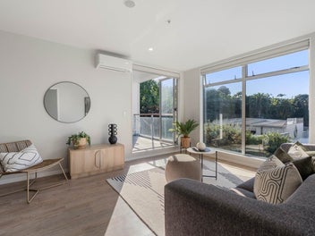 Light,Space & Lifestyle in the Heart of Browns Bay