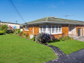 Perfect Little Do-Up Or Move-In Option!