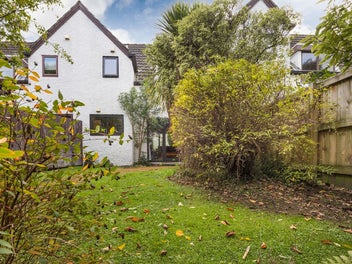PRICE REDUCED – Hokowhitu Investment Opportunity