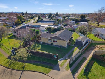 Space, Storage and Style in Pukete
