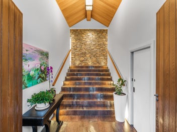 Queenstown character, Remuera prestige on 966 sqm
