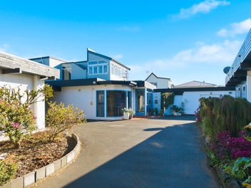 Easy Harbour Living - Downsize Without Compromise