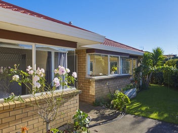 Low-maintenance living in a prime location