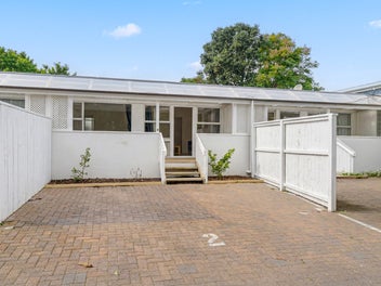 Freshly Renovated, No Body Corp - Act Fast!