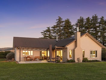 Price Reduced, Lifestyle with Winery Lease Income