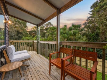 Character, Comfort & a Bushland Backdrop